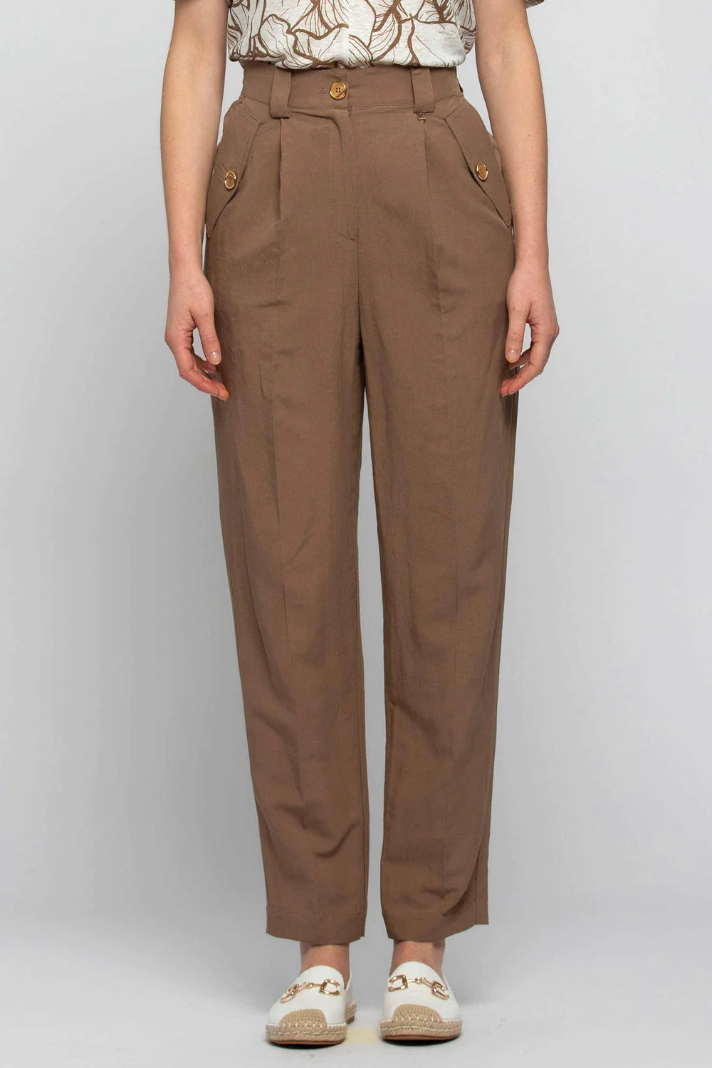 Pantaloni kocca 2025