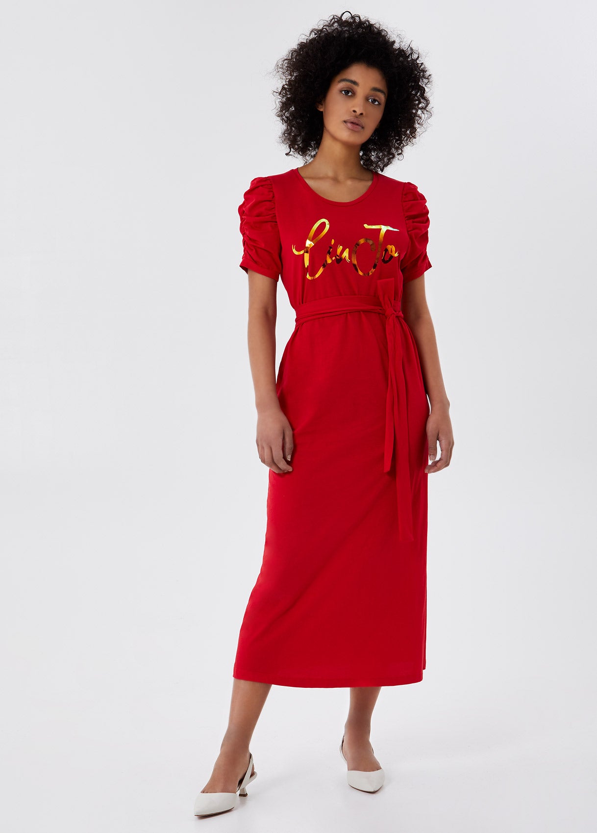 Vestito lungo con cintura on sale in vita