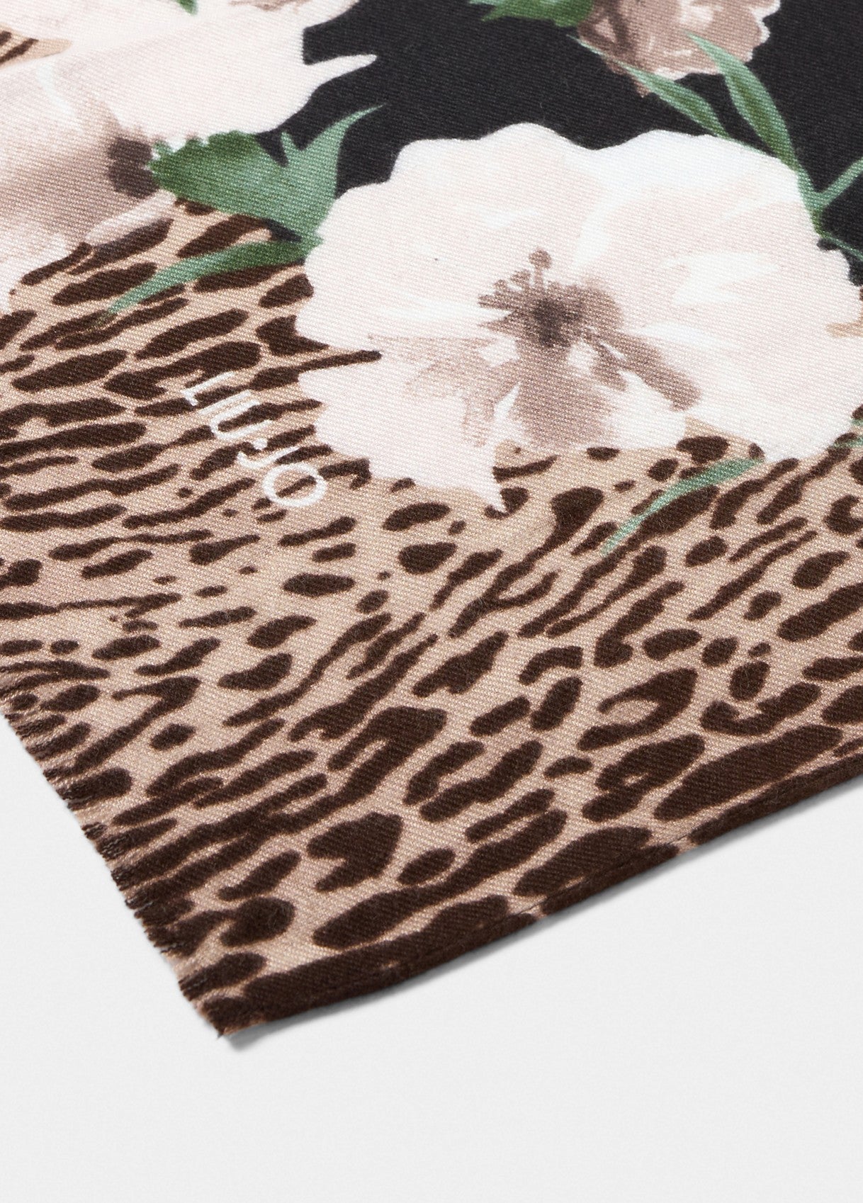 Stola Animalier con Fantasia / Nero - Ideal Moda
