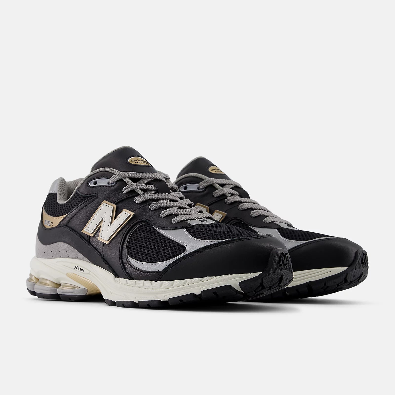 Sneaker 2002R in Suede e Tessuto / Nero - Ideal Moda