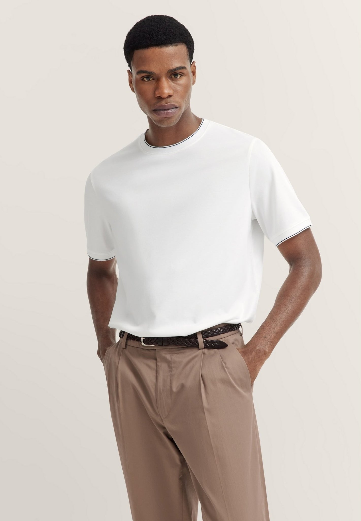 T-Shirt con Dettagli a Contrasto / Bianco - Ideal Moda