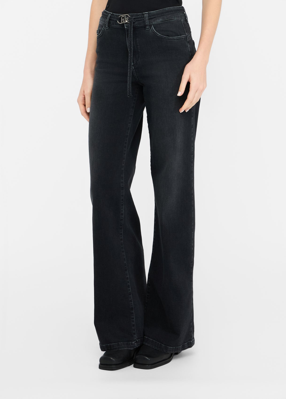 Jeans Flare con Cintura / Nero