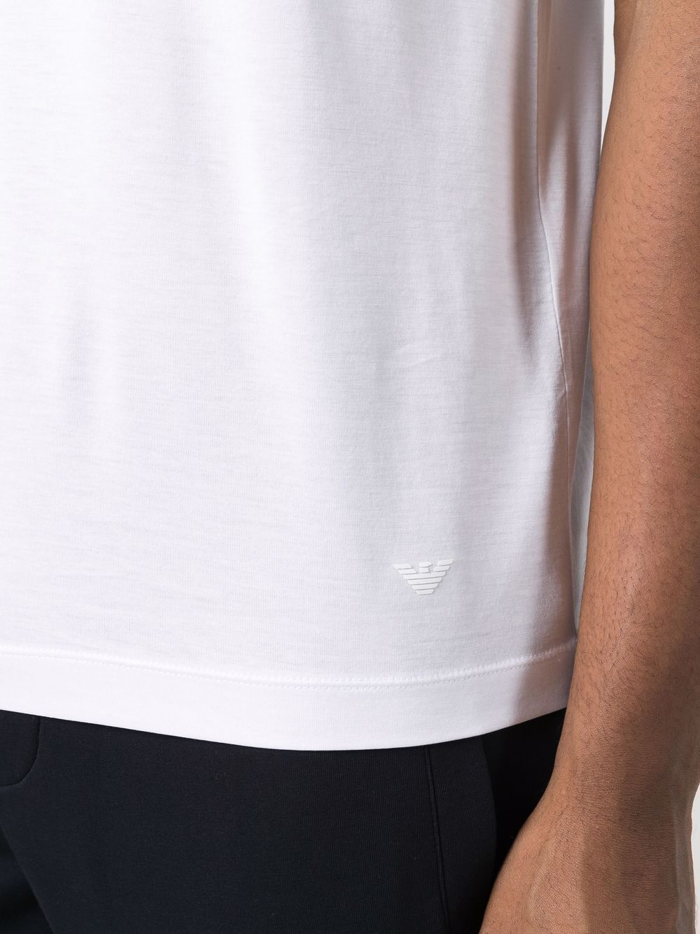 T-Shirt con Applicazione / Bianco - Ideal Moda