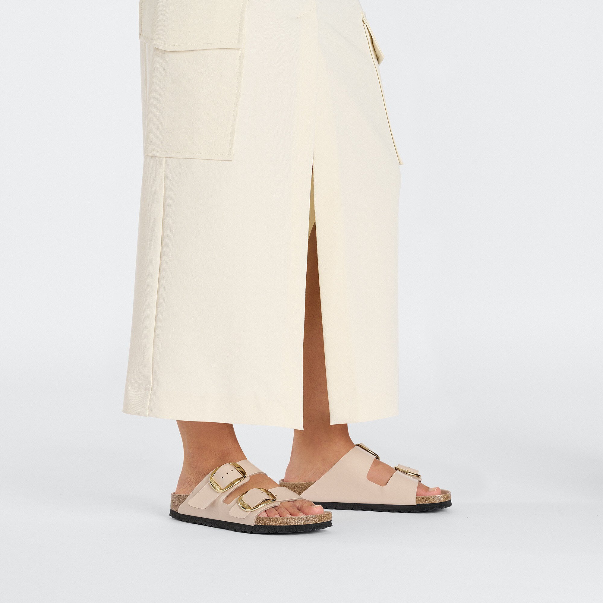 Sandalo Arizona Big Buckle in Pelle Vernice / Beige - Ideal Moda