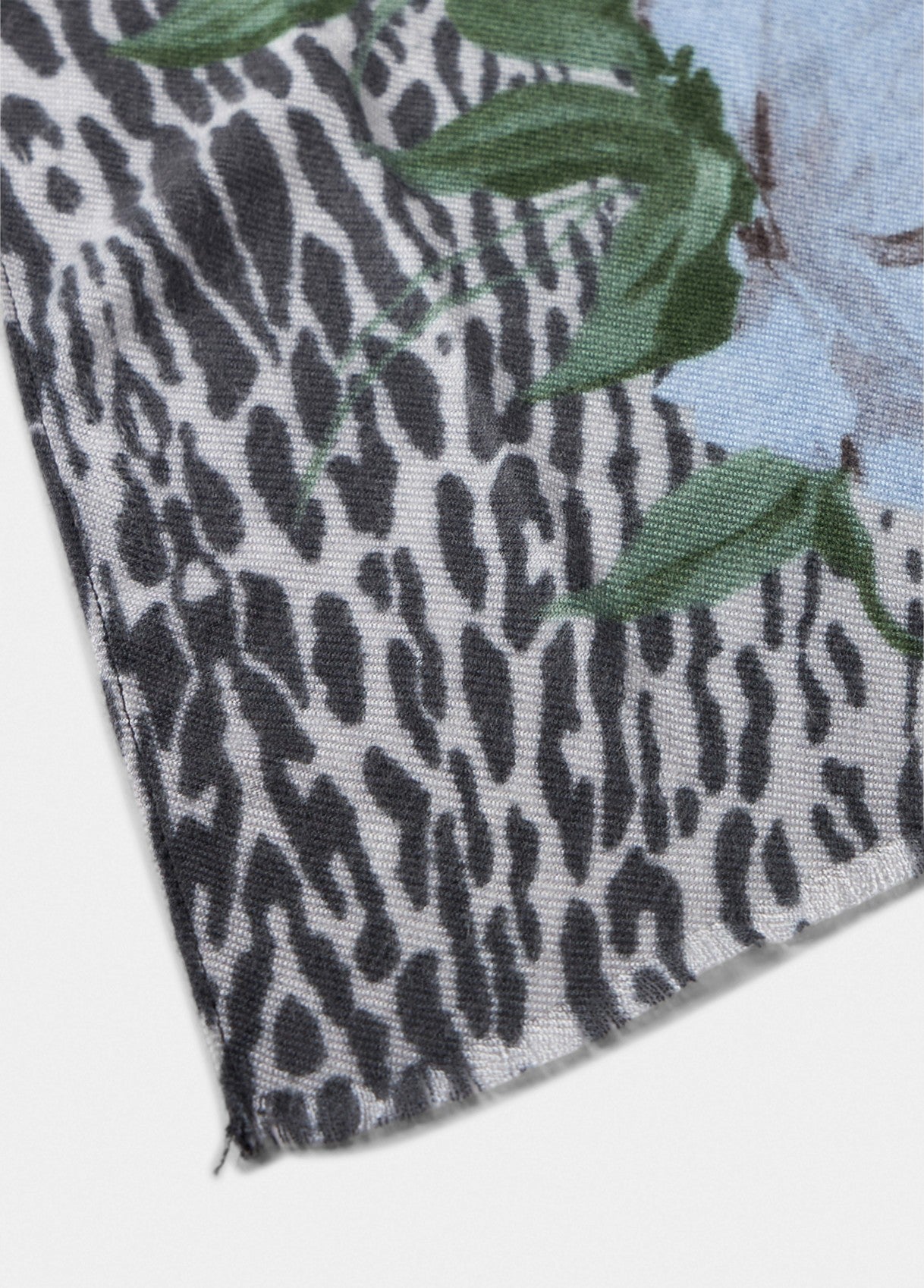 Stola Animalier con Fantasia / Celeste - Ideal Moda