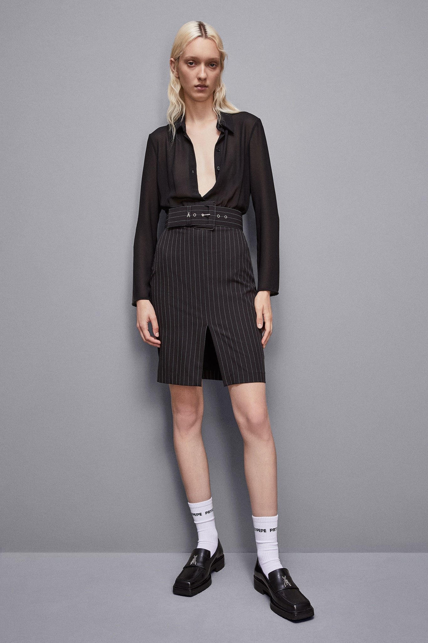 Abito Gessato Lunghezza Ginocchio / Nero - Ideal Moda