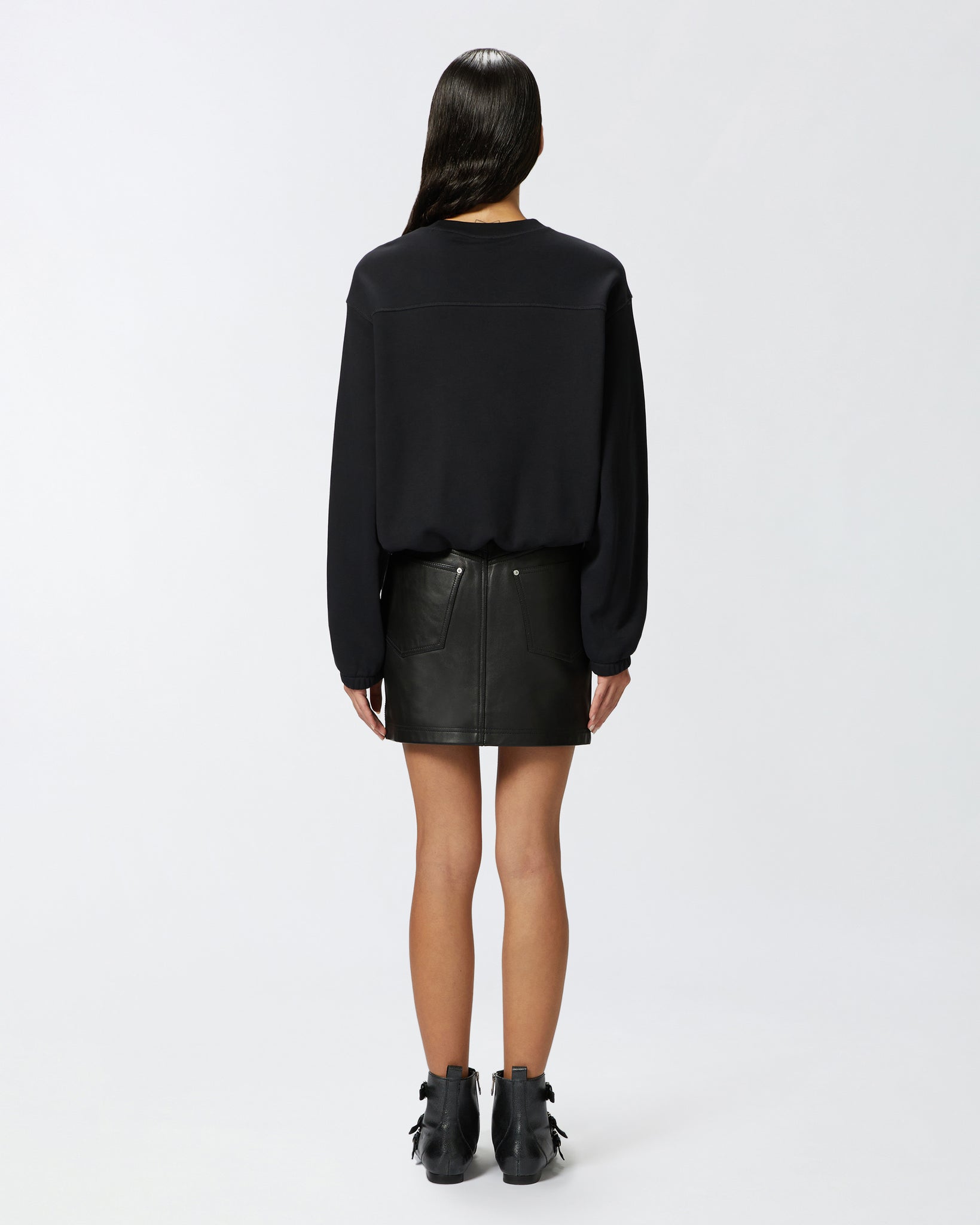 Felpa Girocollo con Patch / Nero - Ideal Moda
