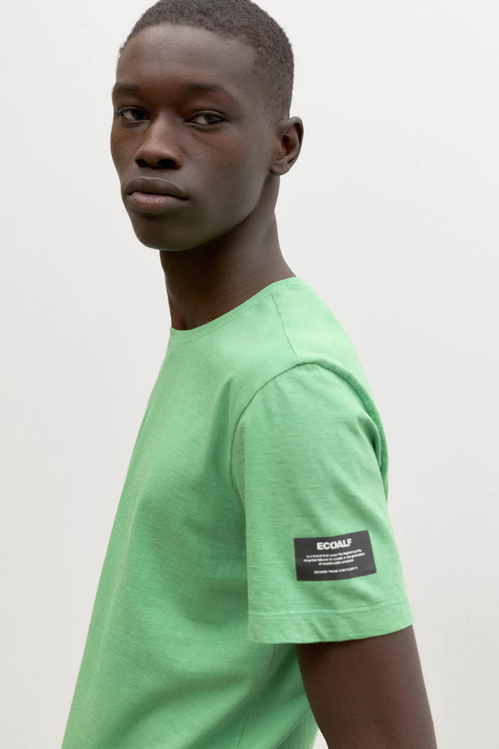 T-Shirt con Logo sulla Manica Sinistra / Verde - Ideal Moda