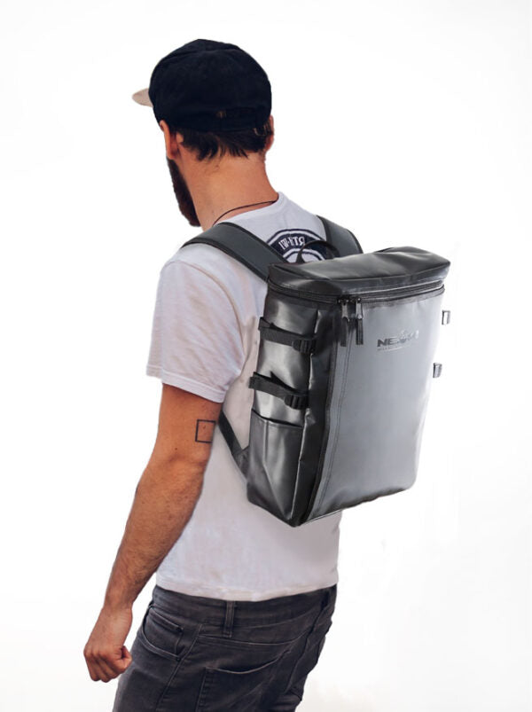 Zaino Cubo con Logo / Nero - Ideal Moda
