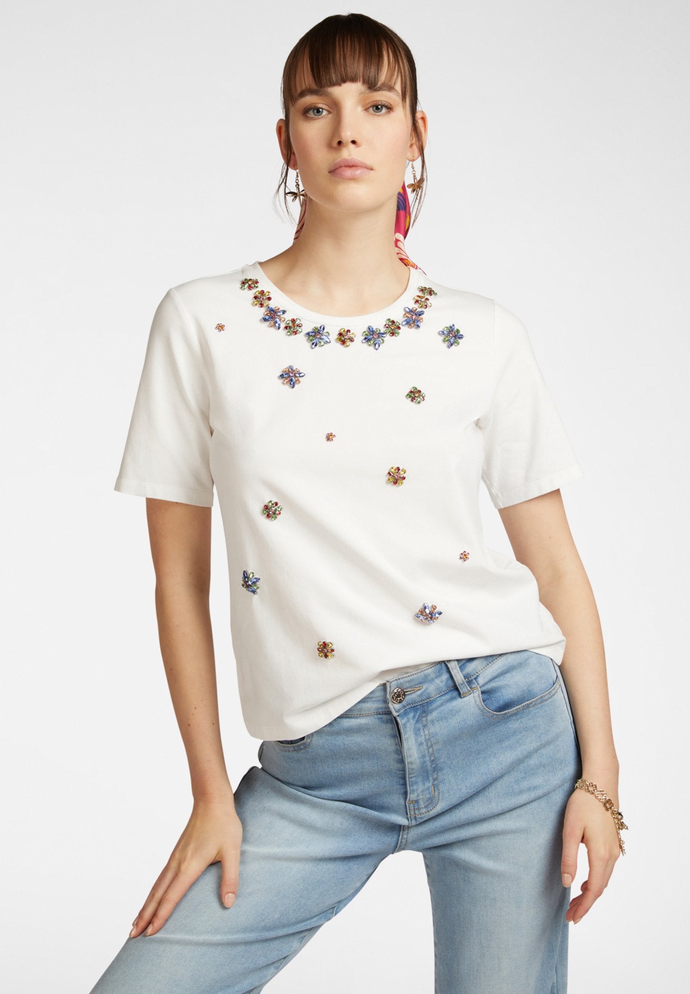 T-Shirt con Ricami / Bianco - Ideal Moda