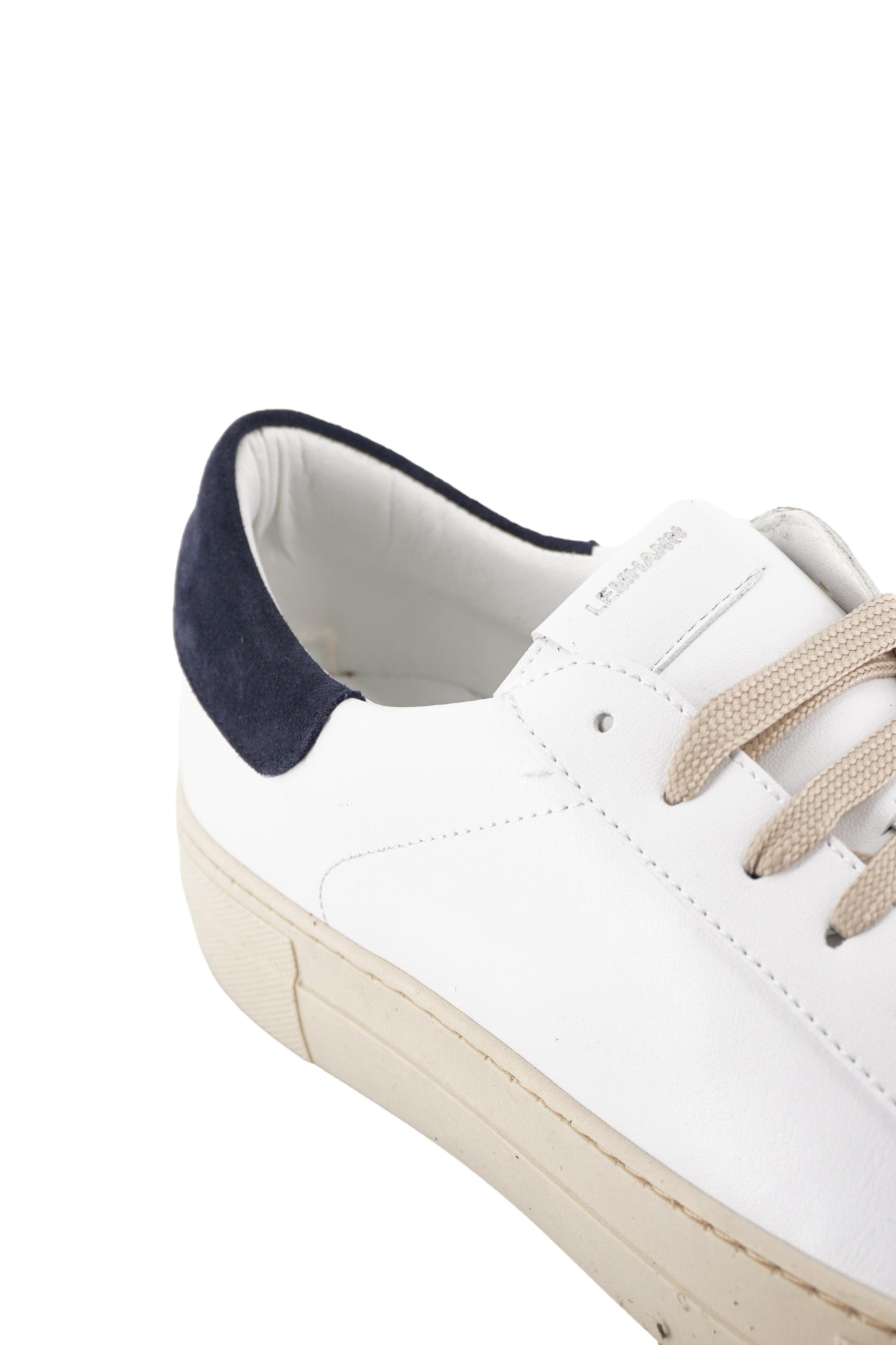 Sneaker in Pelle con Tab Blu / Bianco - Ideal Moda