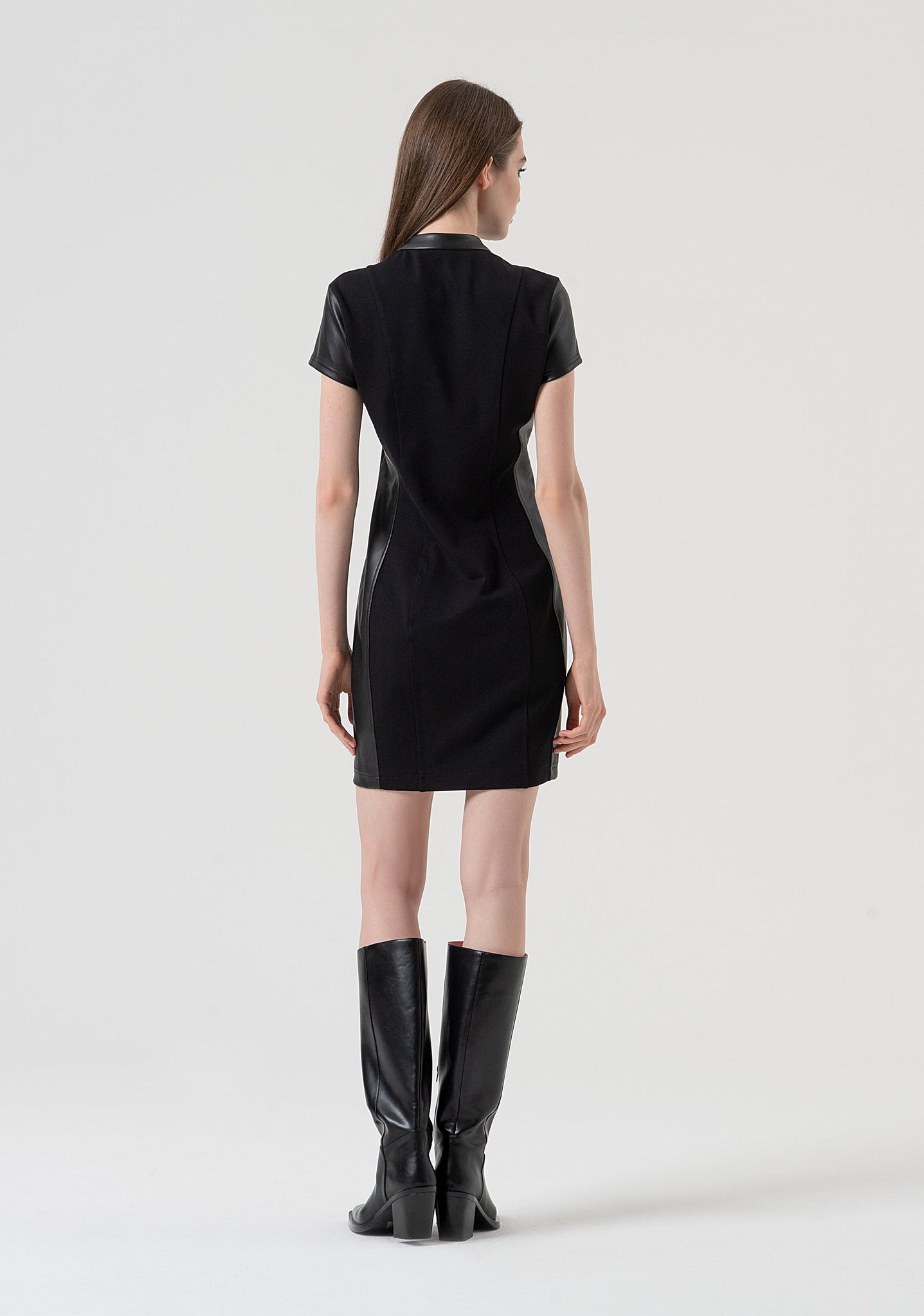 Abito Slim con Inserti in Ecopelle / Nero