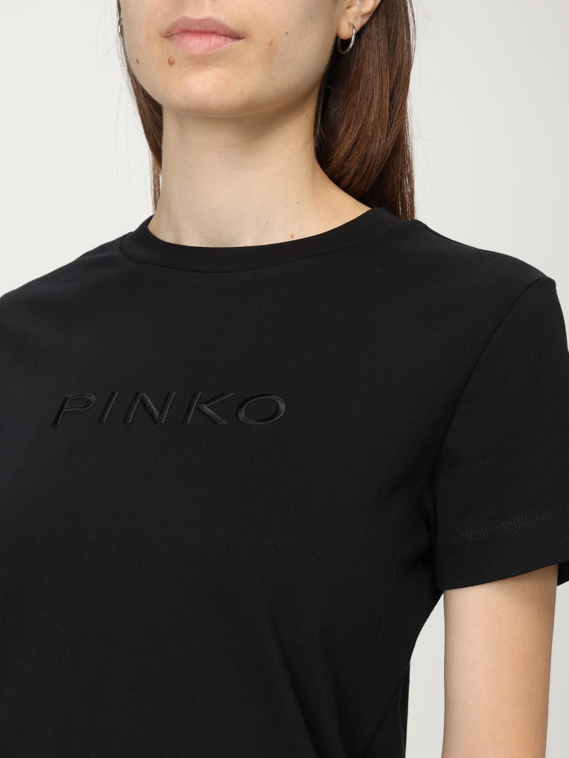 T-Shirt Mezze Maniche con Ricamo / Nero - Ideal Moda