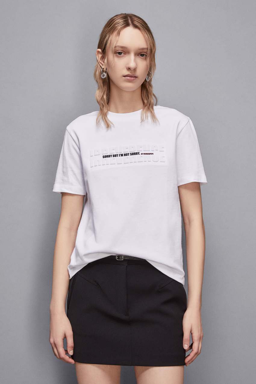 T-Shirt con Logo Frontale / Bianco - Ideal Moda