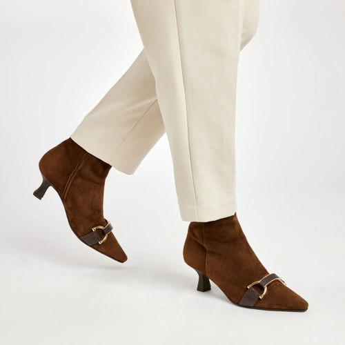 Stivaletto in Pelle Scamosciata / Marrone - Ideal Moda