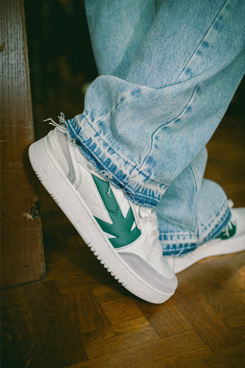Sneaker in Pelle Boston Piping / Bianco