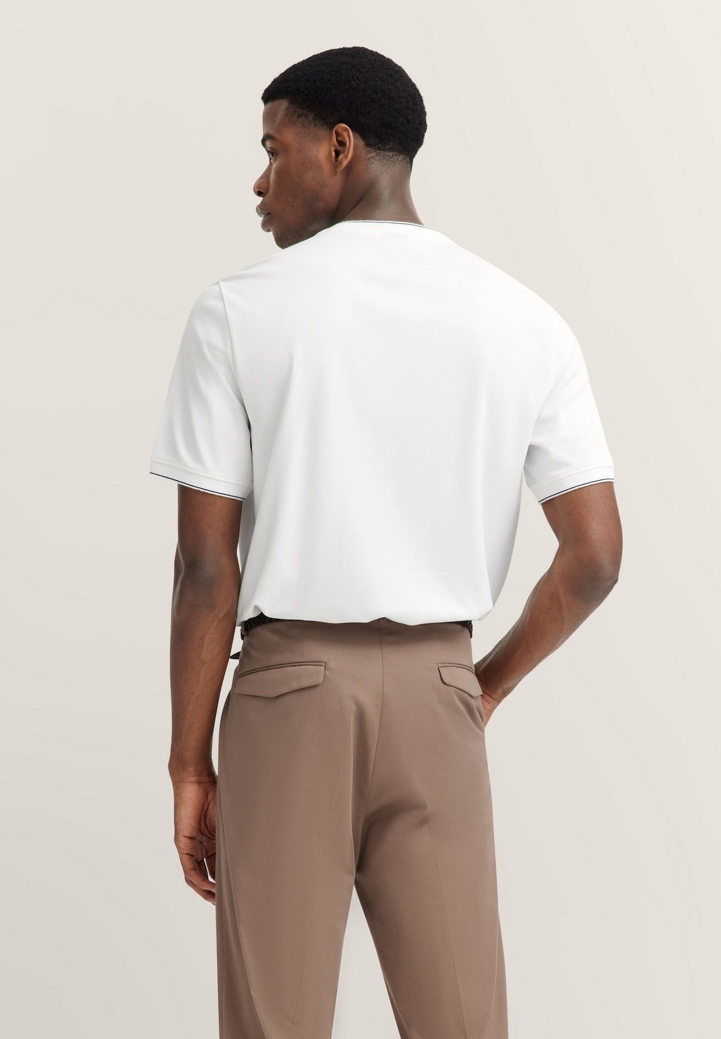 T-Shirt con Dettagli a Contrasto / Bianco - Ideal Moda