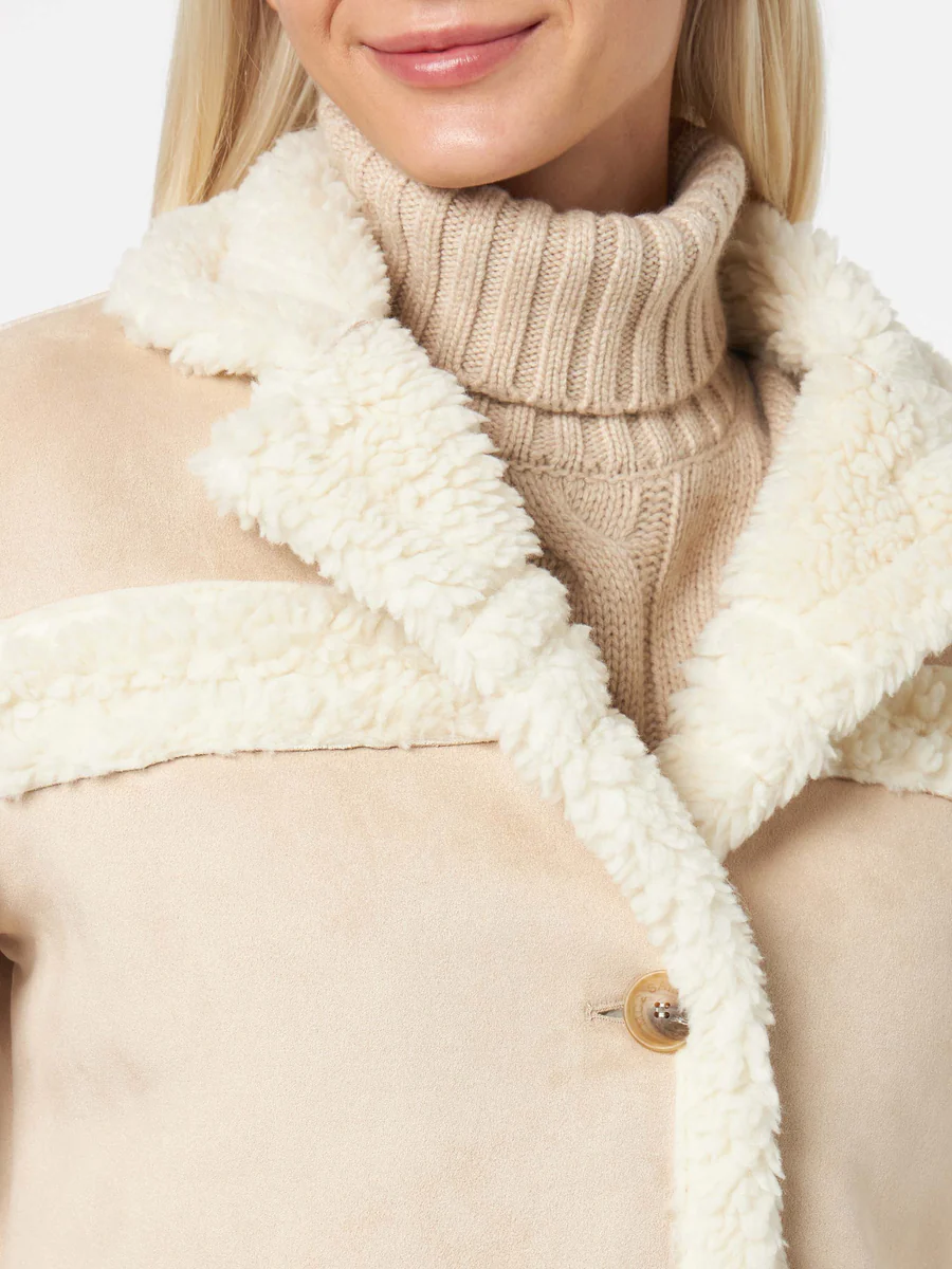 Cappotto Corto con Eco Pelliccia / Beige - Ideal Moda