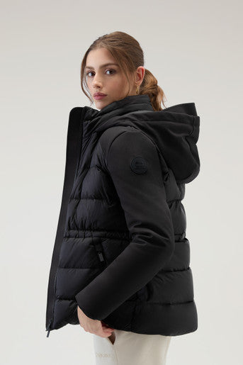 Piumino Ibrido in Tech Softshell con Cappuccio / Nero
