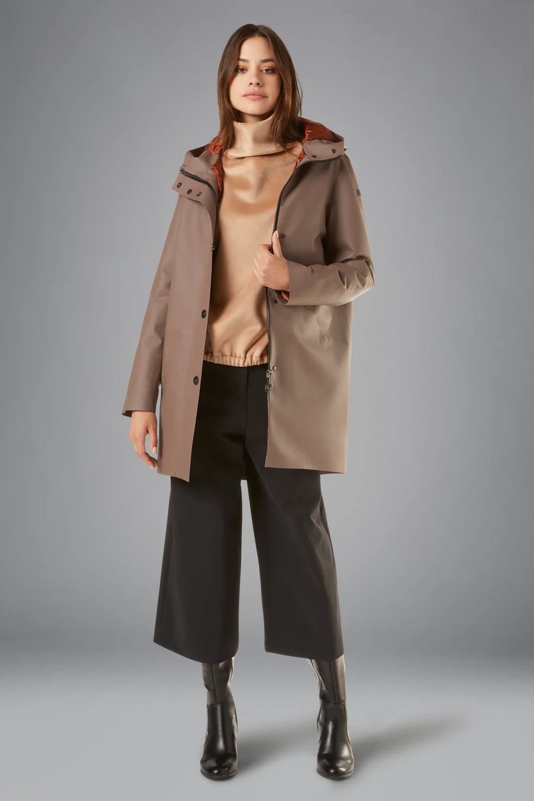 Giubbino in Tessuto Gommato RRD / Beige - Ideal Moda