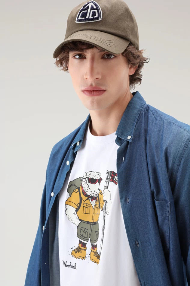 T-Shirt con Stampa Woolrich / Bianco - Ideal Moda