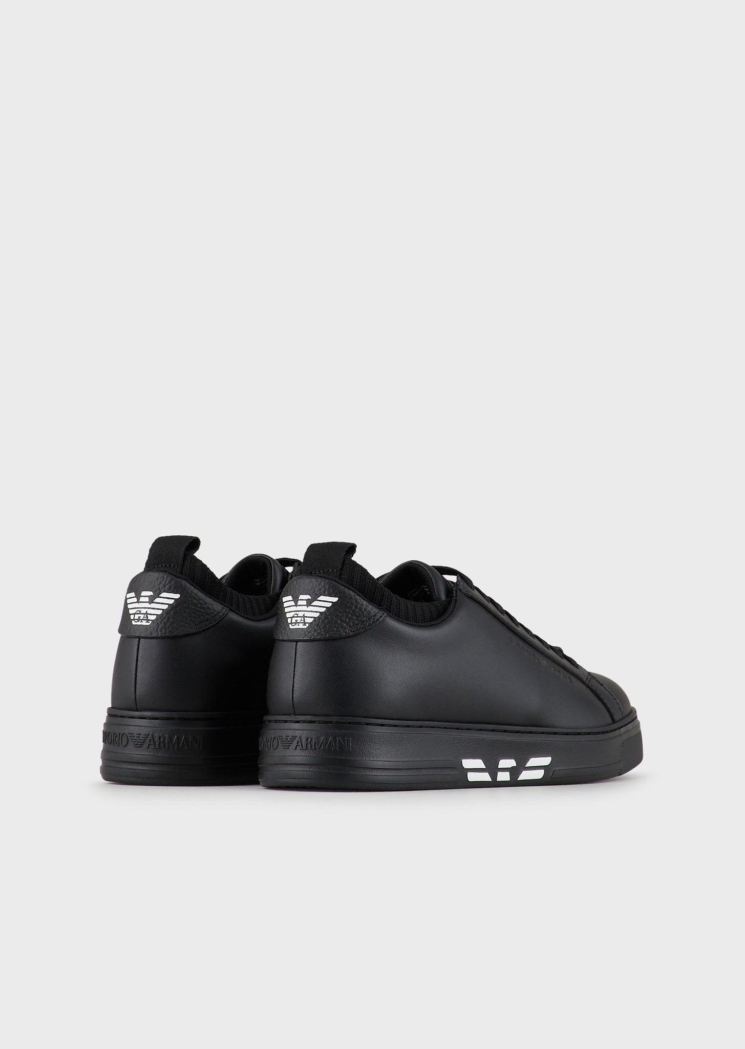 Sneakers in pelle con inserto maglia / Nero - Ideal Moda