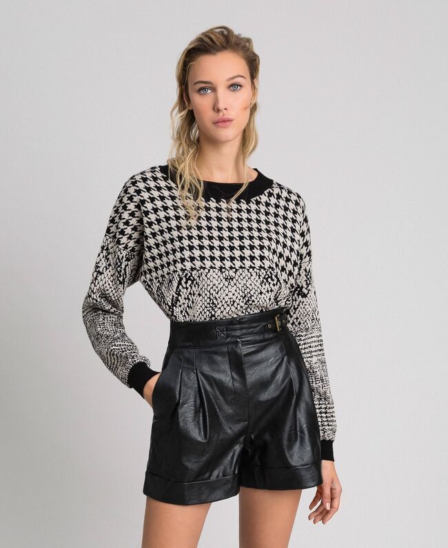 TT203A-SHORTS / Nero - Ideal Moda