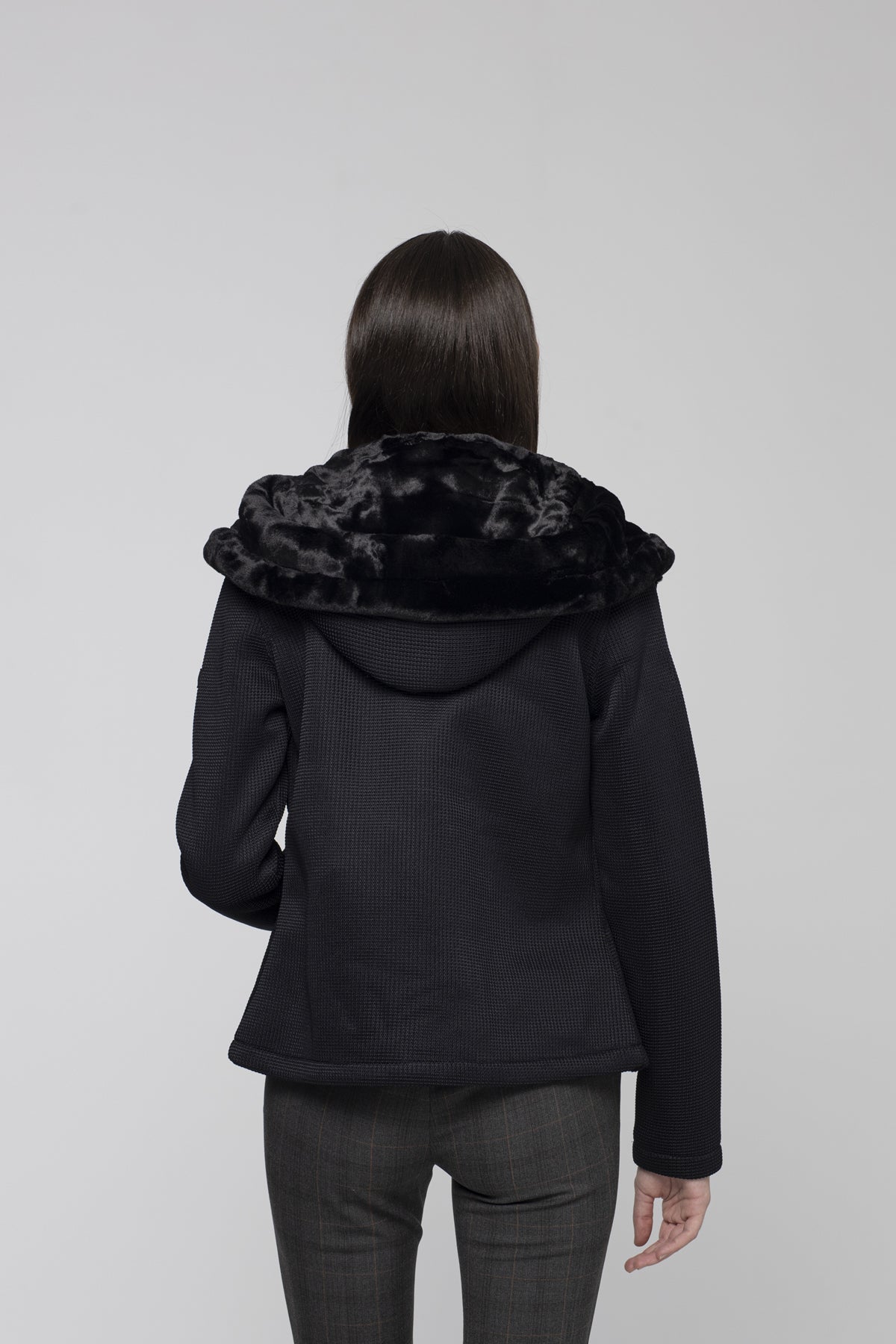 Giubbino Corto in Tussuto / Nero - Ideal Moda
