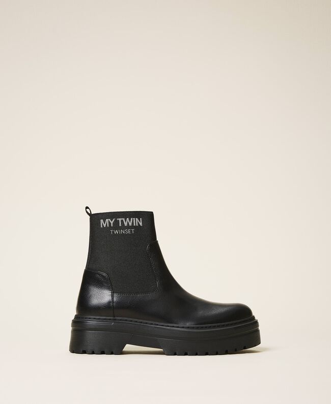 Stivaletti in similpelle con calza e logo / Nero - Ideal Moda