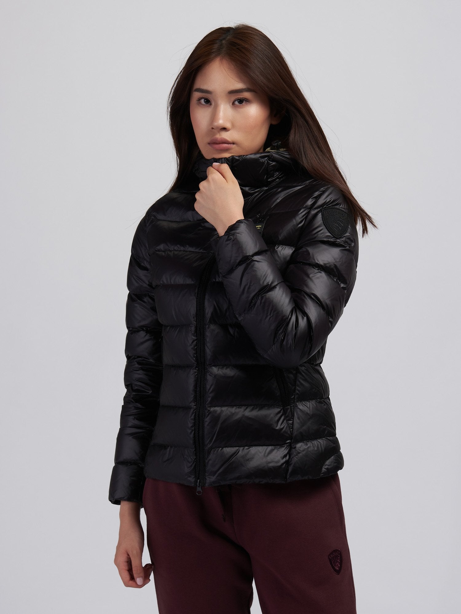 Piumino Imbottito A Righe Con Cappuccio / Nero - Ideal Moda