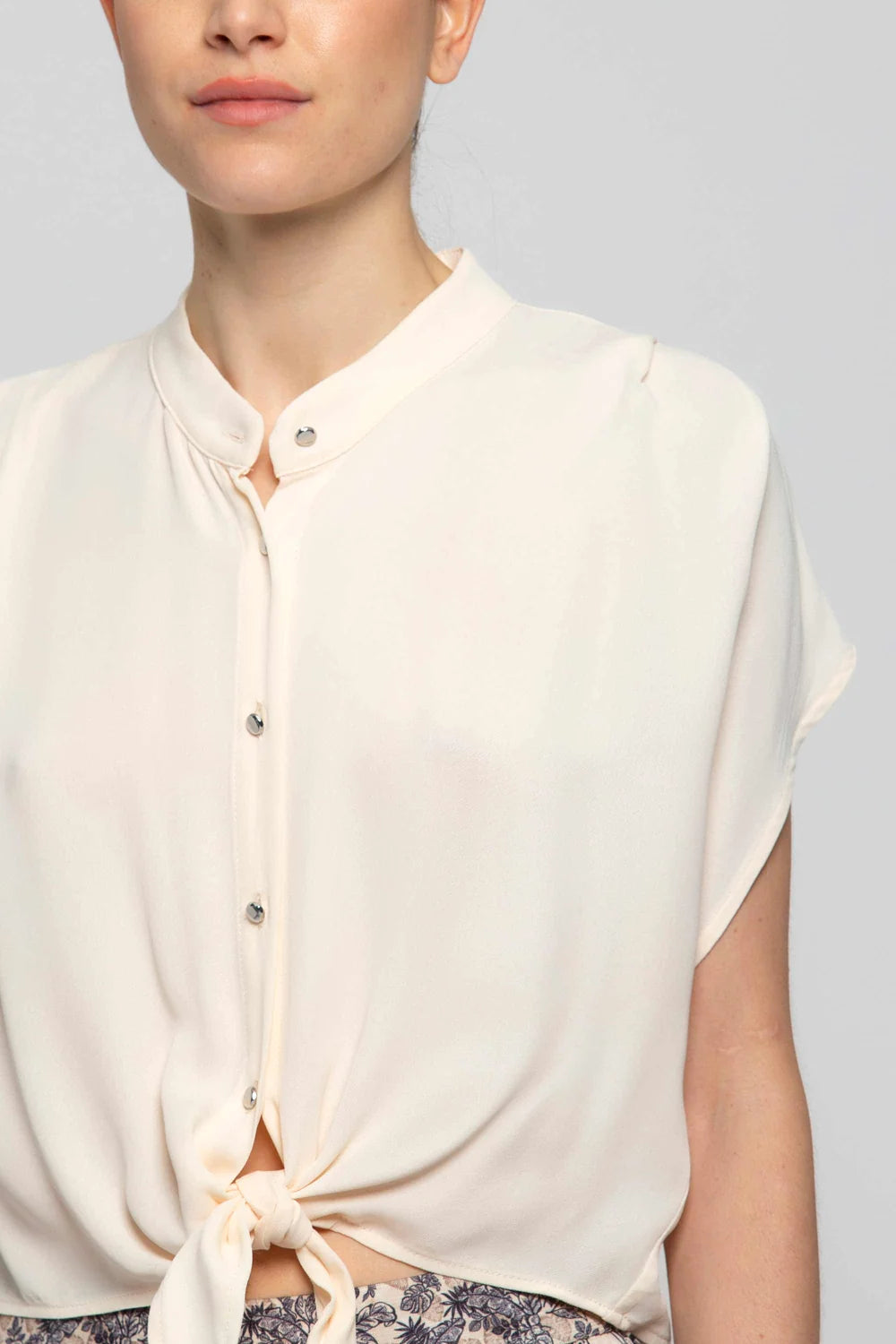 Camicia Corta con Nodo Kocca / Avorio - Ideal Moda
