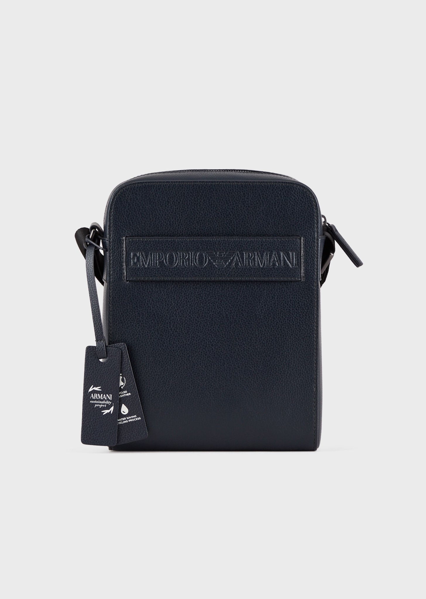 Borsa a tracolla piatta in pelle rigenerata con fascia logo / Blu - Ideal Moda