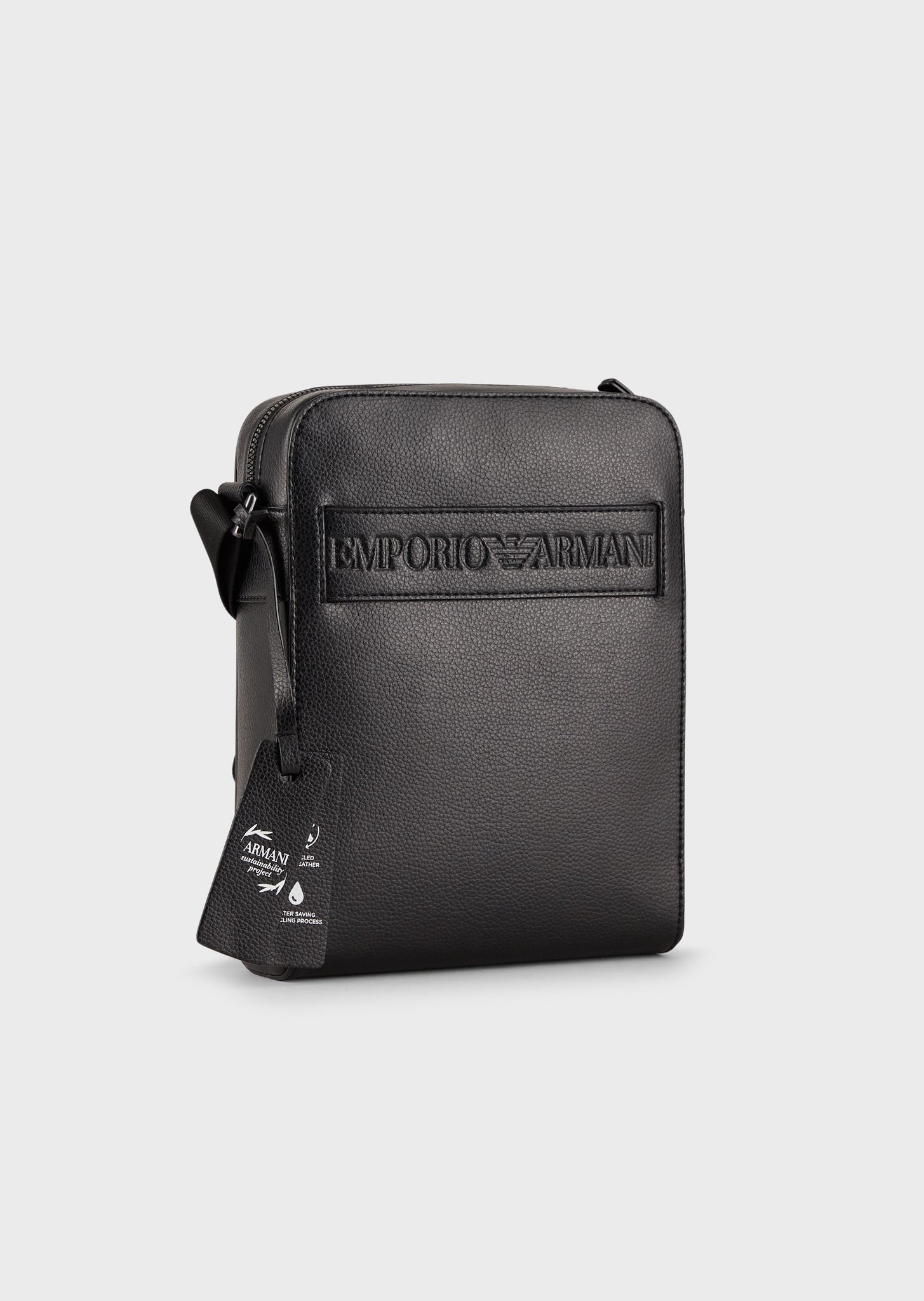 Borsa a tracolla piatta in pelle rigenerata con fascia logo / Nero - Ideal Moda