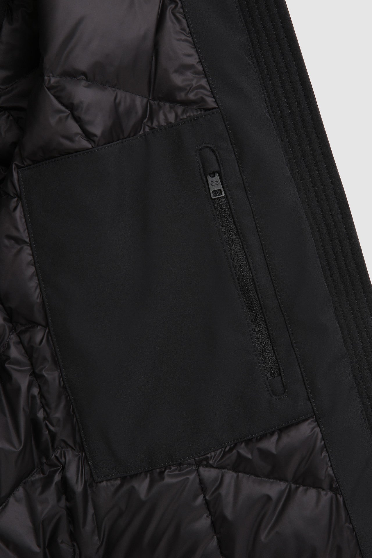 Parka Woolrich in Soft Shell / Nero - Ideal Moda