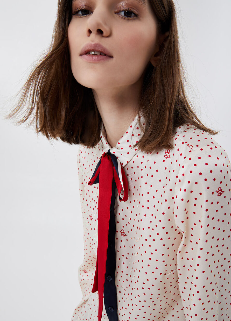 Camicia con fiocco / Rosa - Ideal Moda