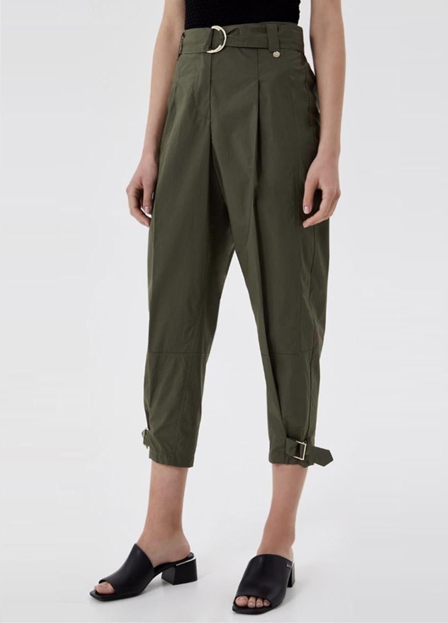 Pantalone Corto con Cintura / Verde - Ideal Moda