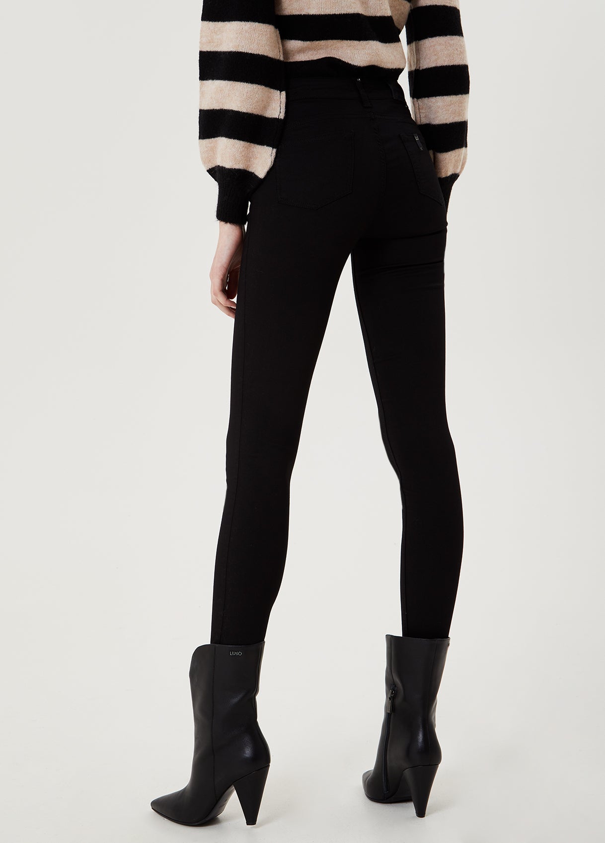 Pantalone skinny a vita alta / Nero - Ideal Moda