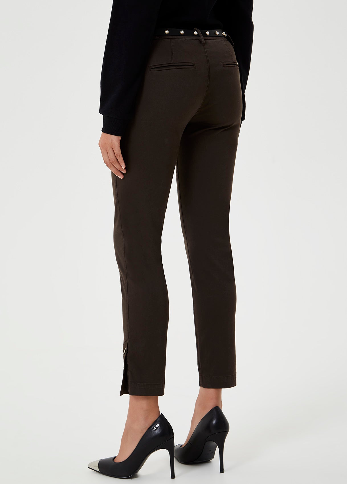Pantalone chino con cintura / Marrone - Ideal Moda
