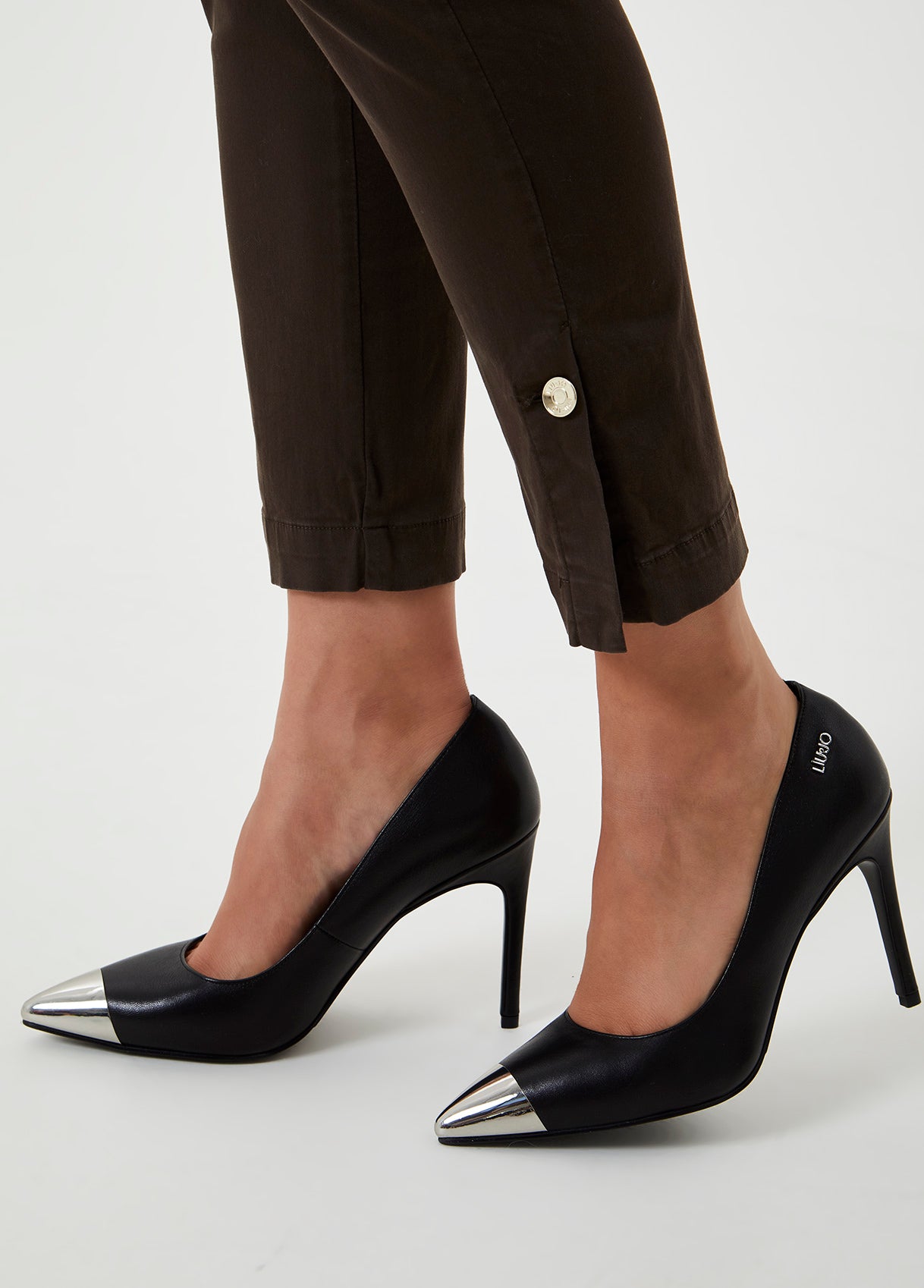 Pantalone chino con cintura / Marrone - Ideal Moda