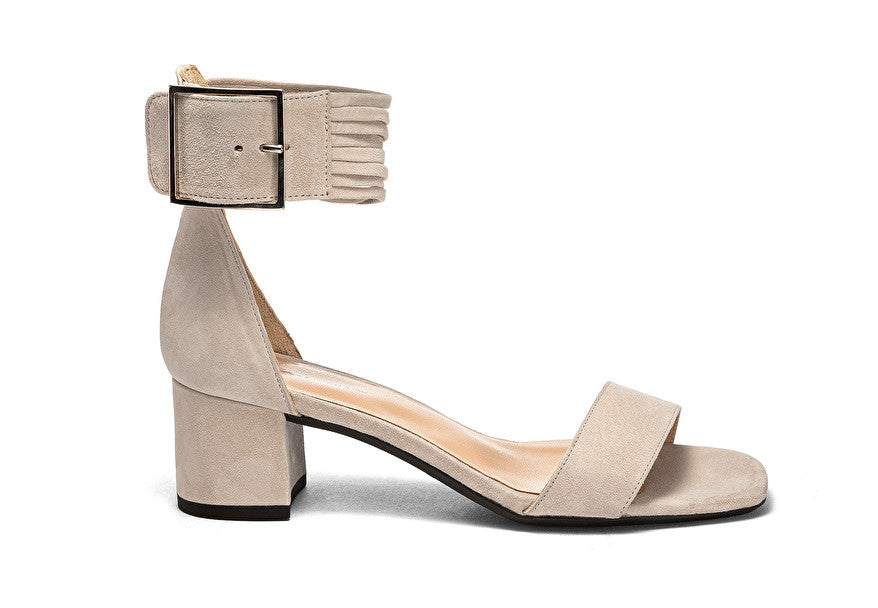 Sandalo con fascette mignon / Beige - Ideal Moda