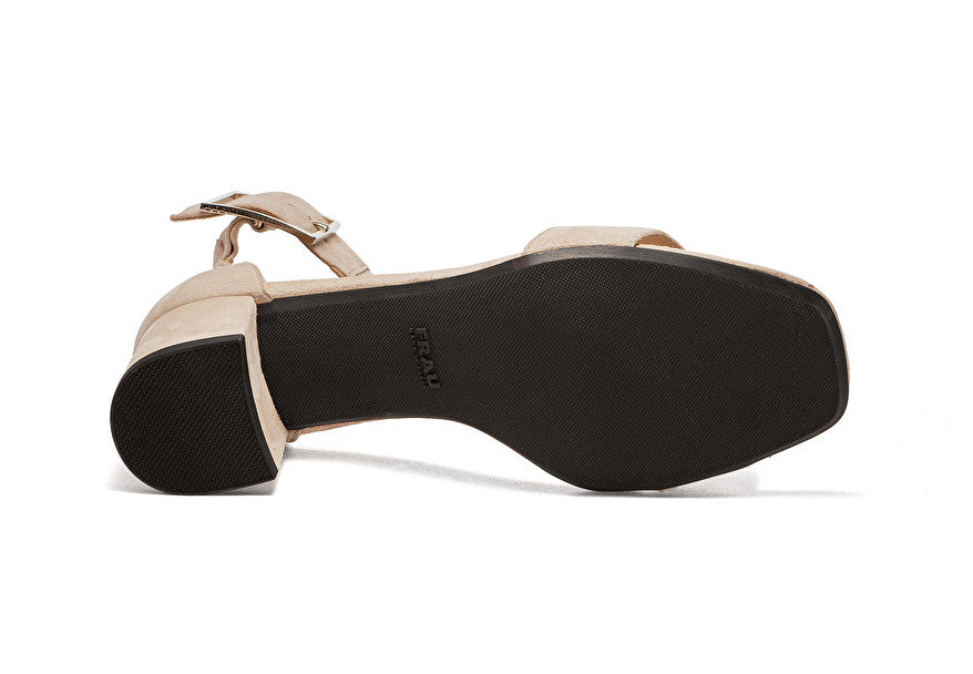 Sandalo con fascette mignon / Beige - Ideal Moda