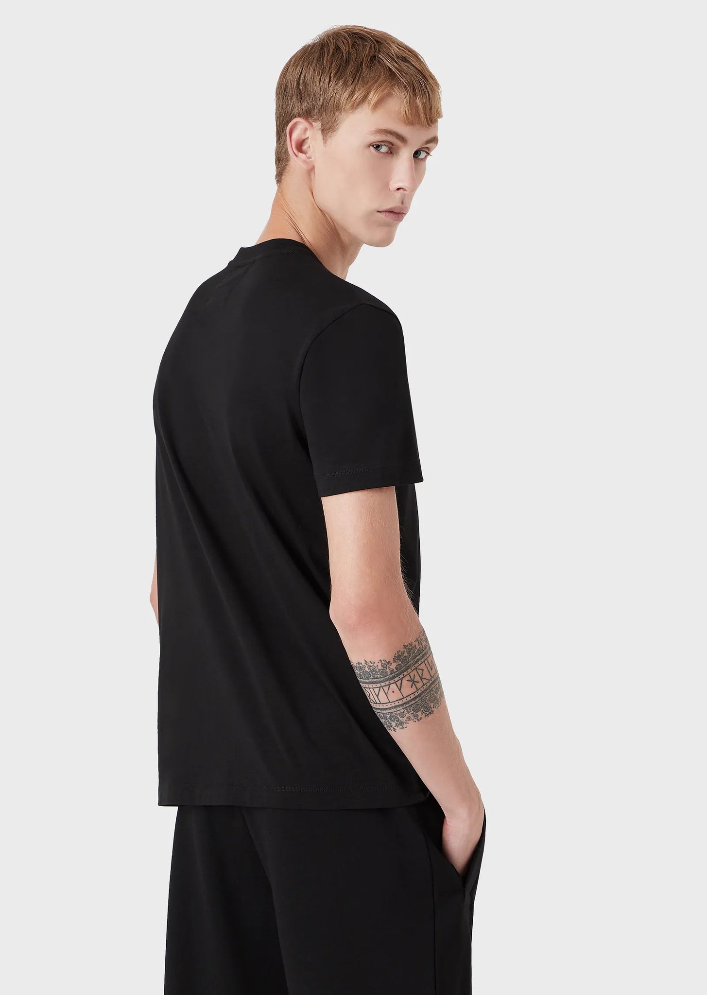 T-Shirt in Pima con Logo Emporio Armani / Nero - Ideal Moda