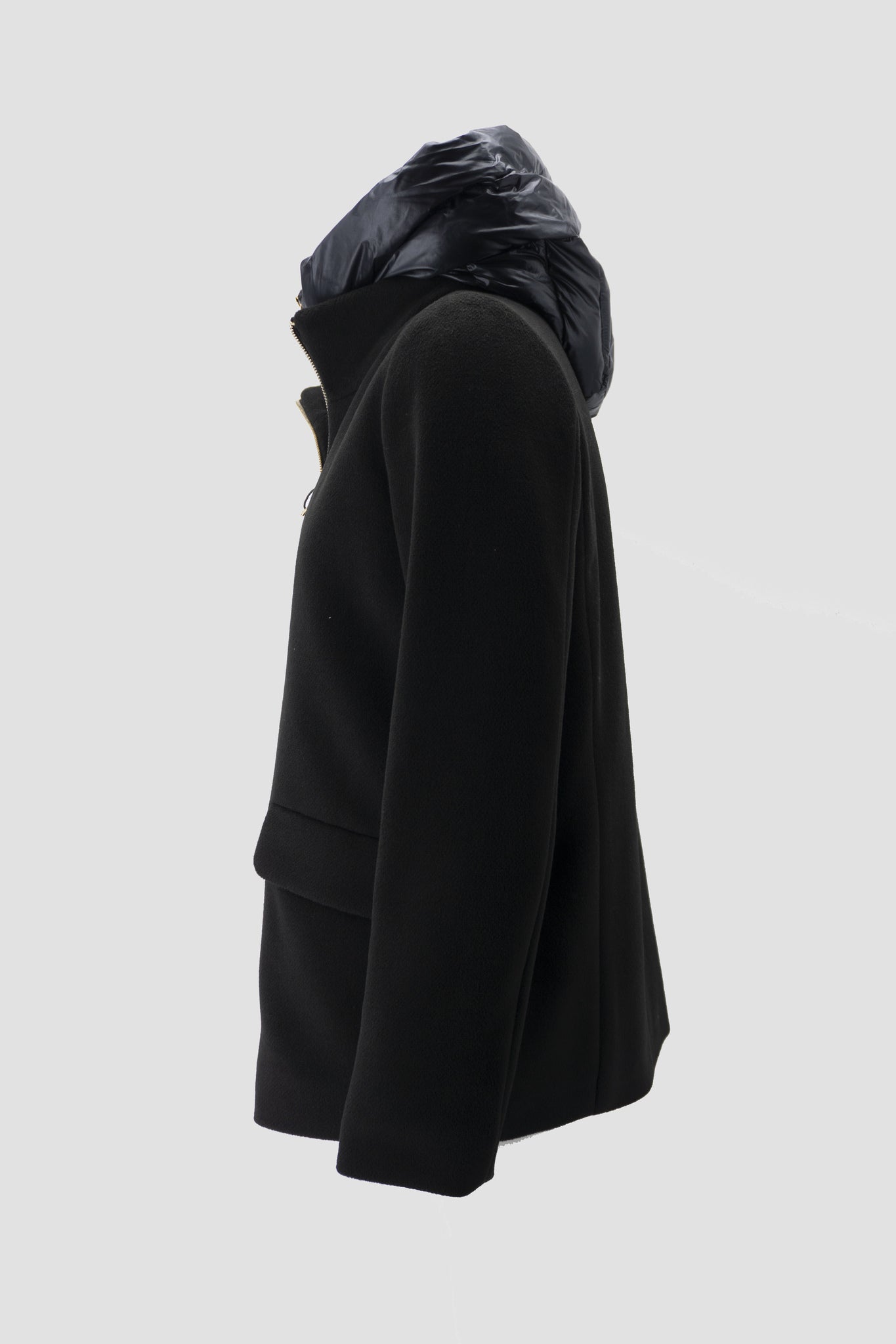 Cappotto Corto con Pettorina / Nero - Ideal Moda