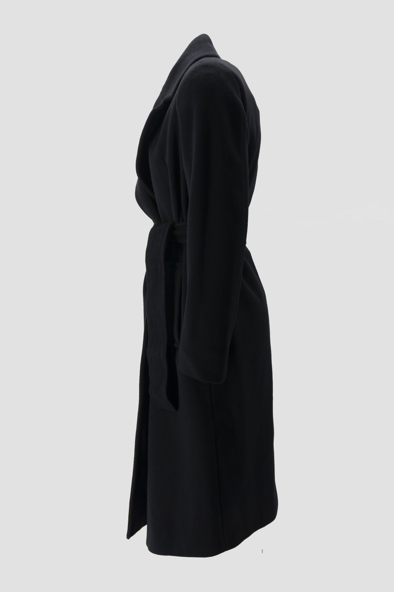 Cappotto con Cintura / Nero - Ideal Moda