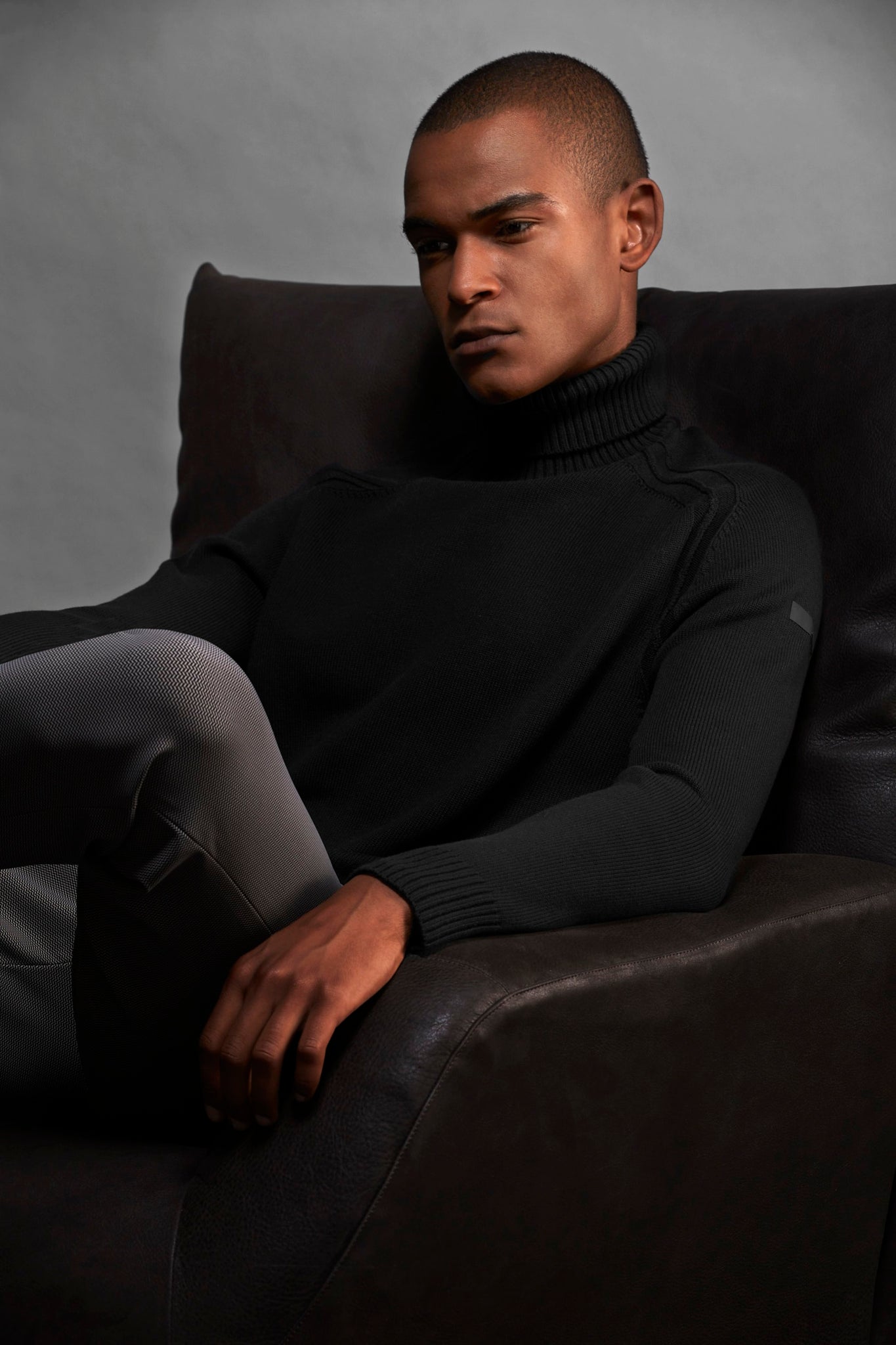 Maglia Collo Alto / Nero - Ideal Moda