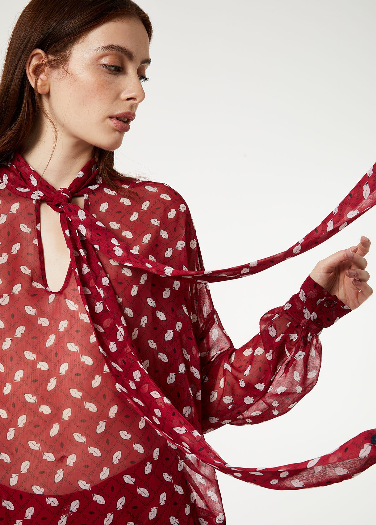 Blusa Stampata Con Fiocco / Rosso - Ideal Moda