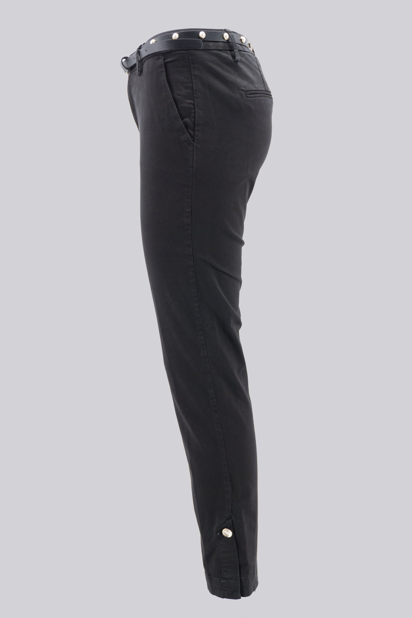 Pantalone chino con cintura / Nero - Ideal Moda