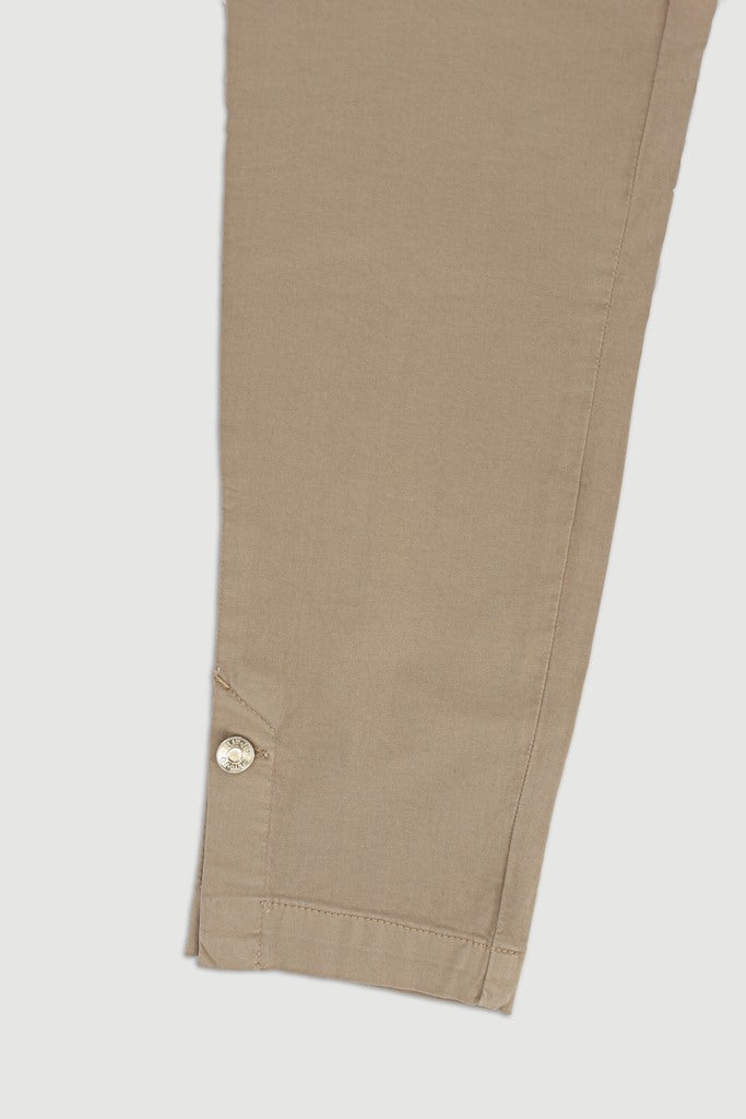 Pantalone chino con cintura / Beige - Ideal Moda