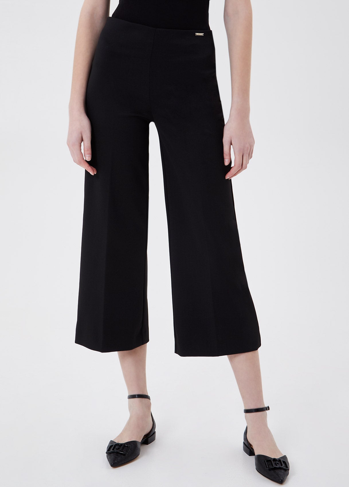 Pantalone cropped ampio / Nero - Ideal Moda