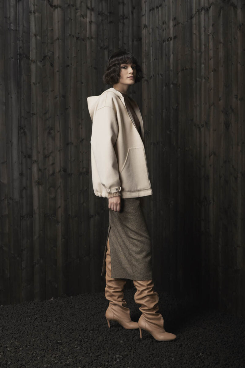 Gonna con Spacco al Fondo / Beige - Ideal Moda